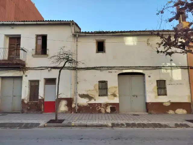 Vista exterior de Edificio en venta en Paterna