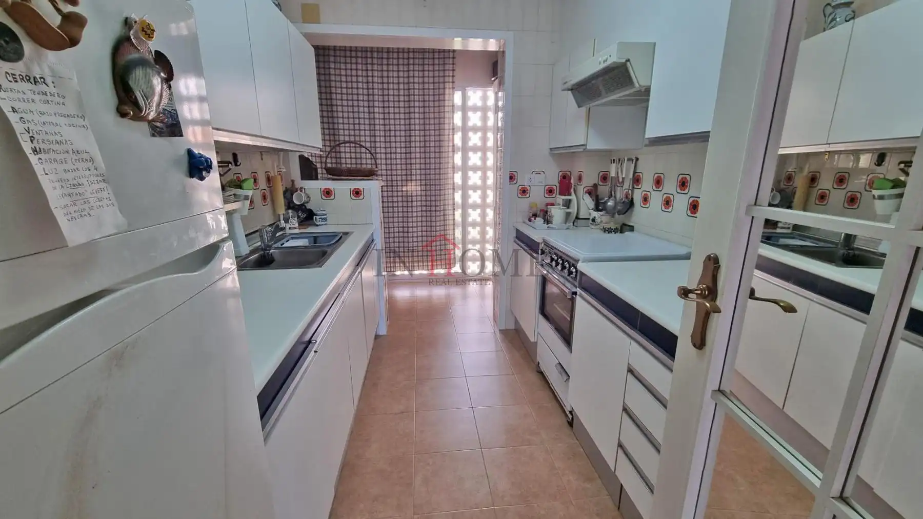 Cocina de Apartamento en venta en Benidorm con Aire acondicionado y Amueblado