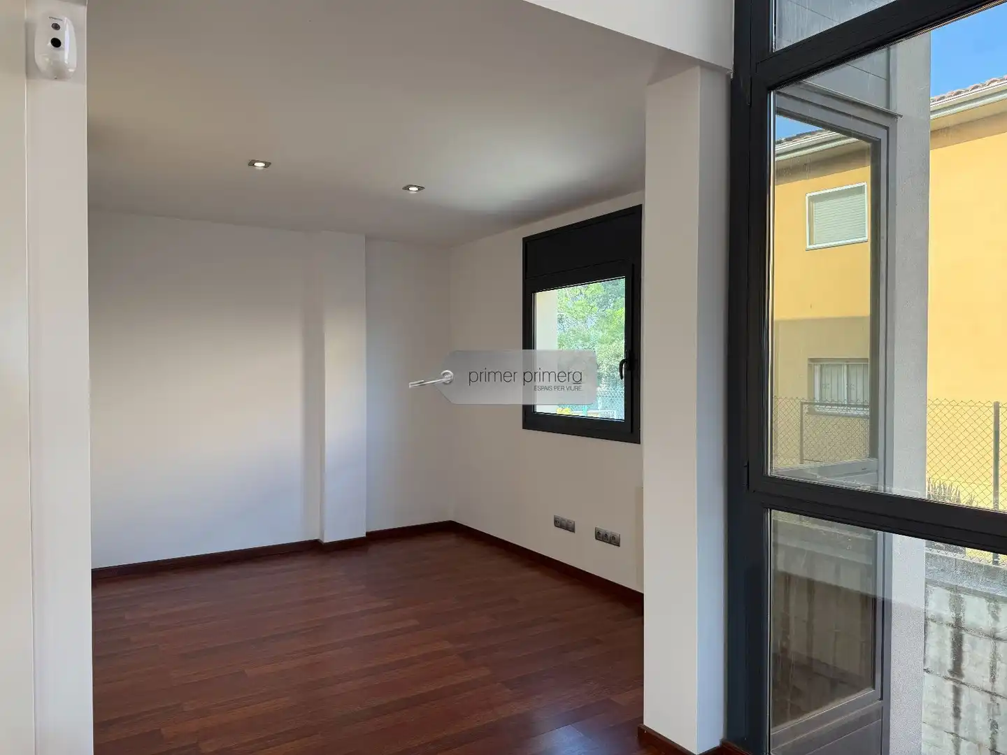 Sala de estar de Casa o chalet en venta en Vilobí d'Onyar con Aire acondicionado, Calefacción y Jardín privado