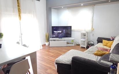 Living room of Flat for sale in Picanya  with Air Conditioner, Parquet flooring and Oven