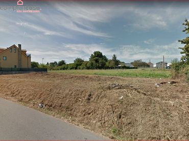 Terreno residencial en venta en Oleiros pueblo