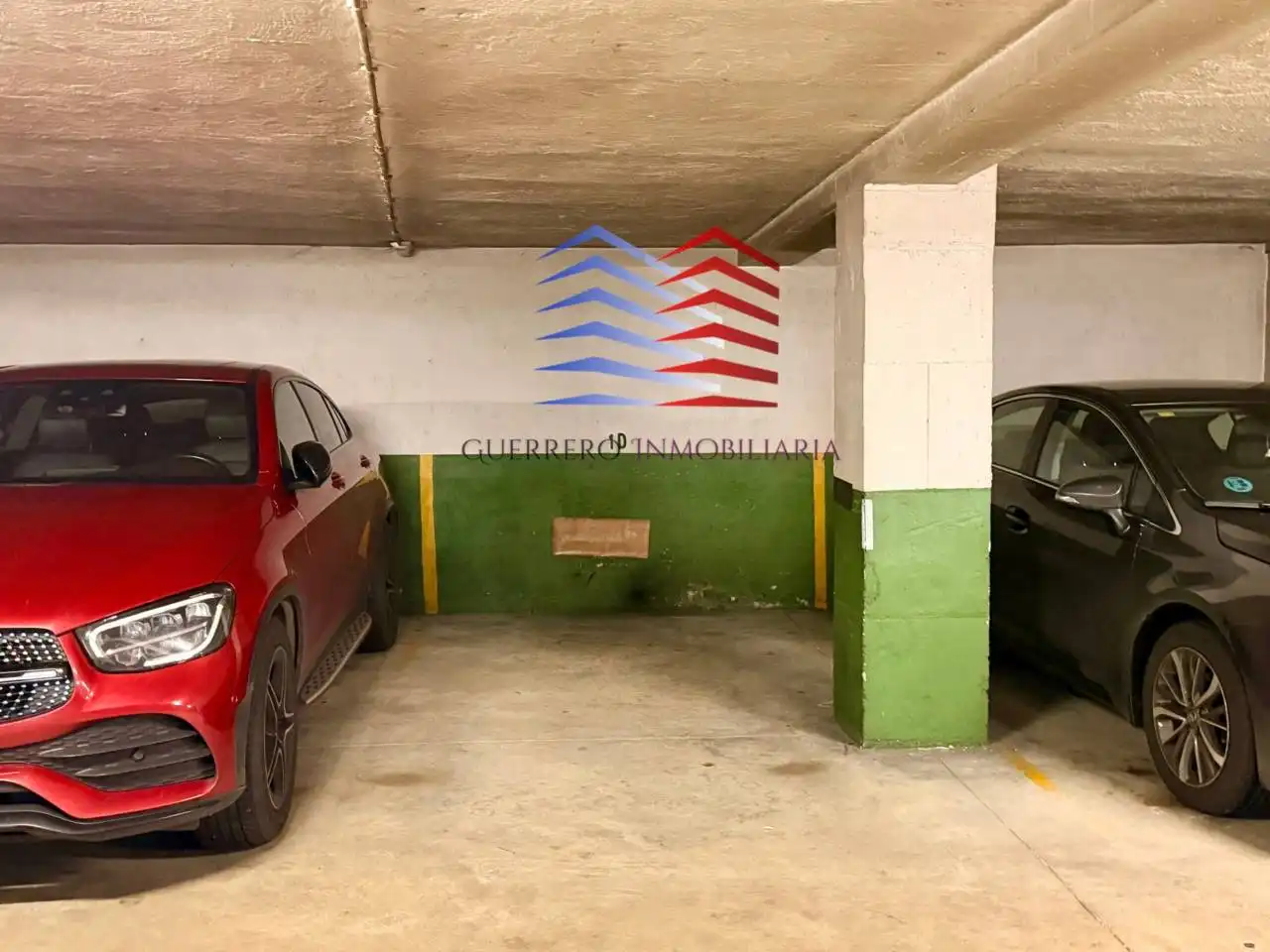 Parking de Piso en venta en Ourense Capital  con Calefacción, Trastero y Balcón