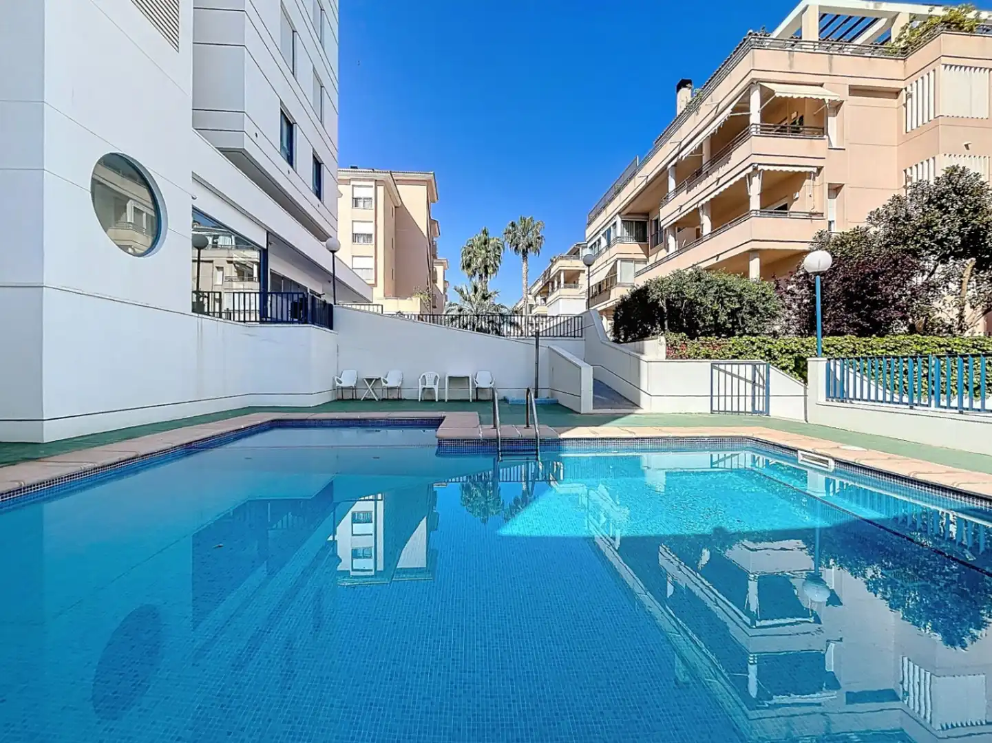 Flat with terrace for sale in L'Albir