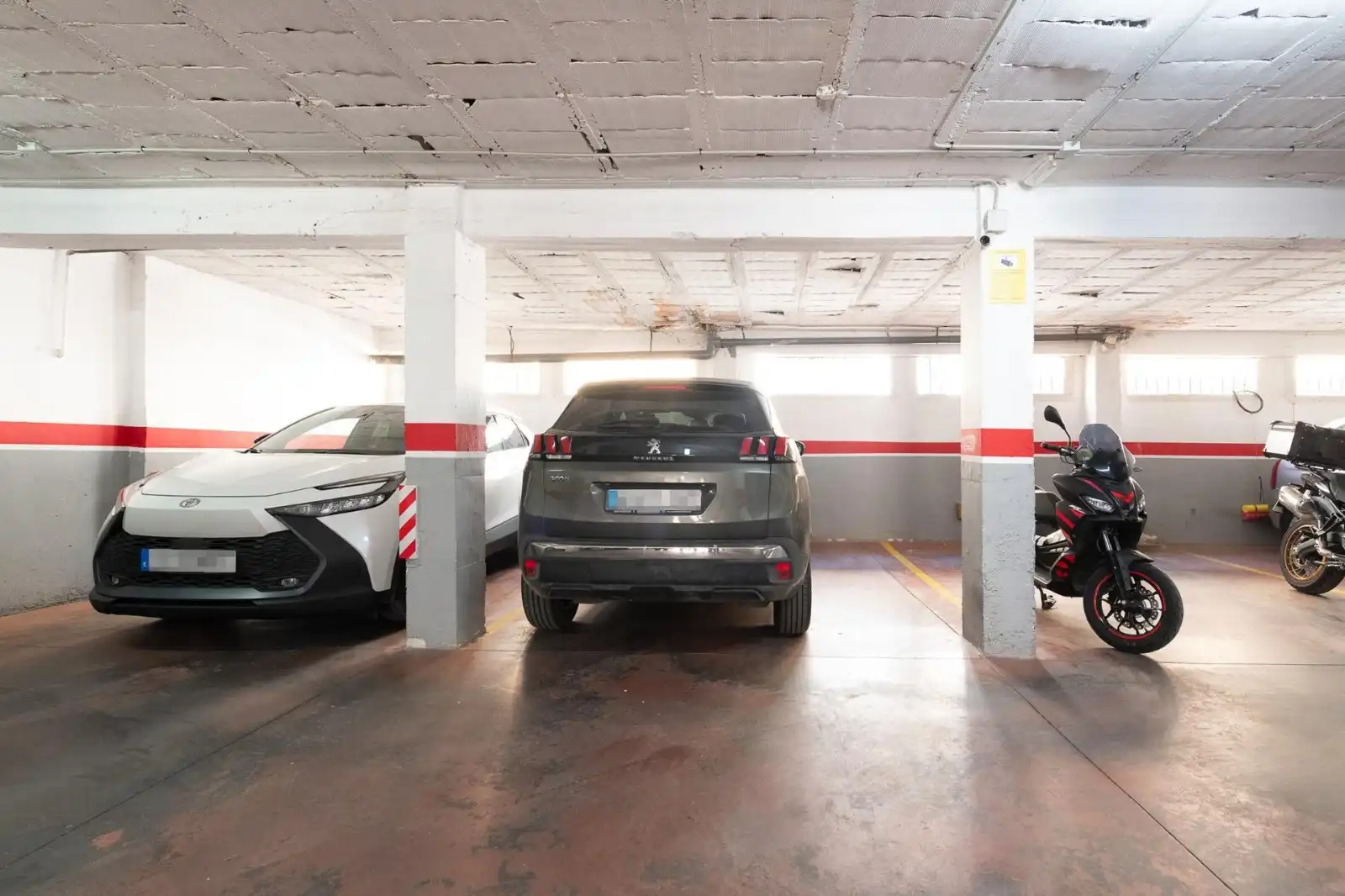 Parking de Piso en venta en Málaga con Terraza y Amueblado