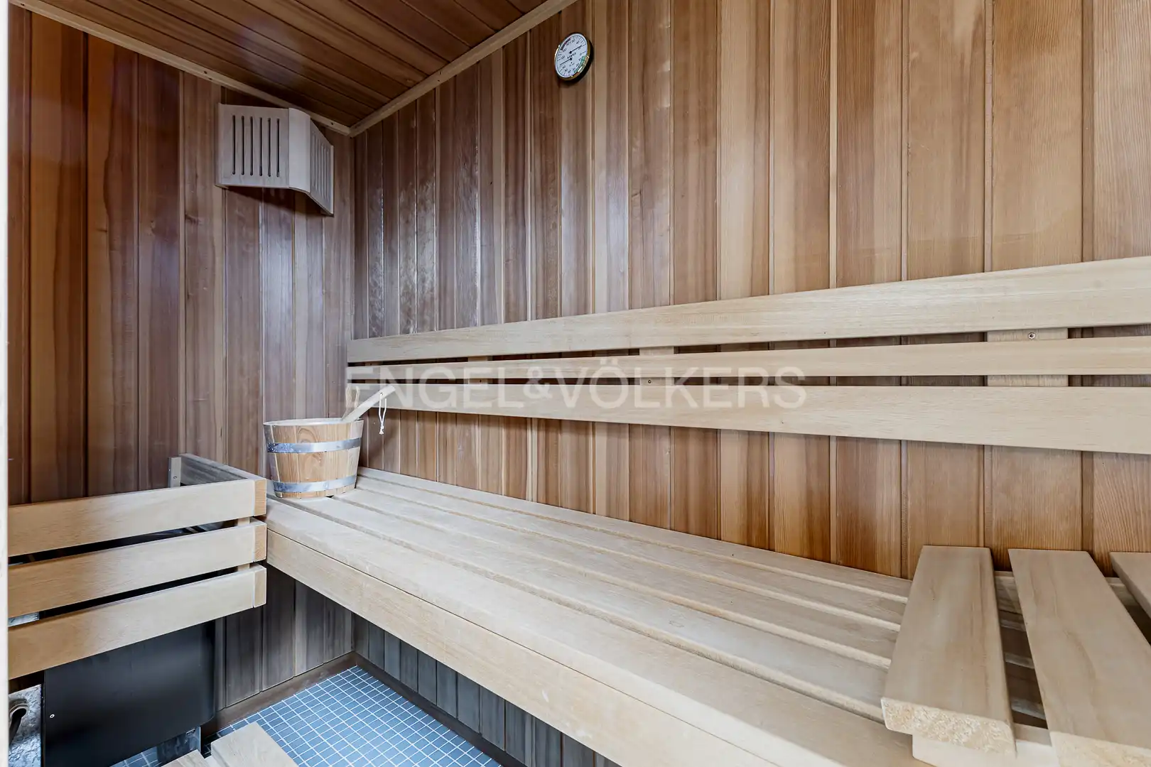 Schlafzimmer von Country house zum Verkauf in Torelló mit Klimaanlage, Heizung und Privatgarten