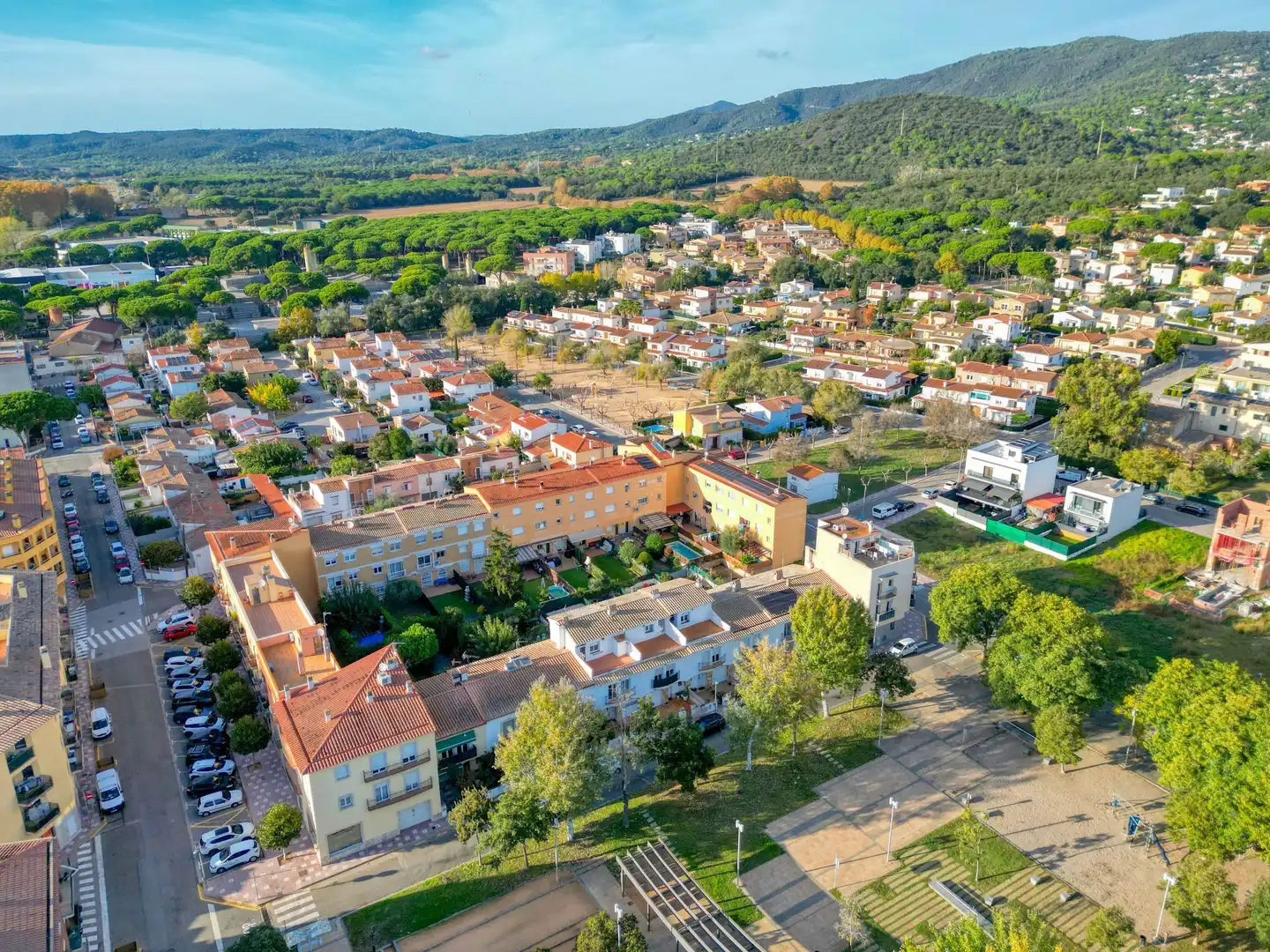 Vista exterior de Casa adosada en venta en Santa Cristina d'Aro con Calefacción, Jardín privado y Terraza