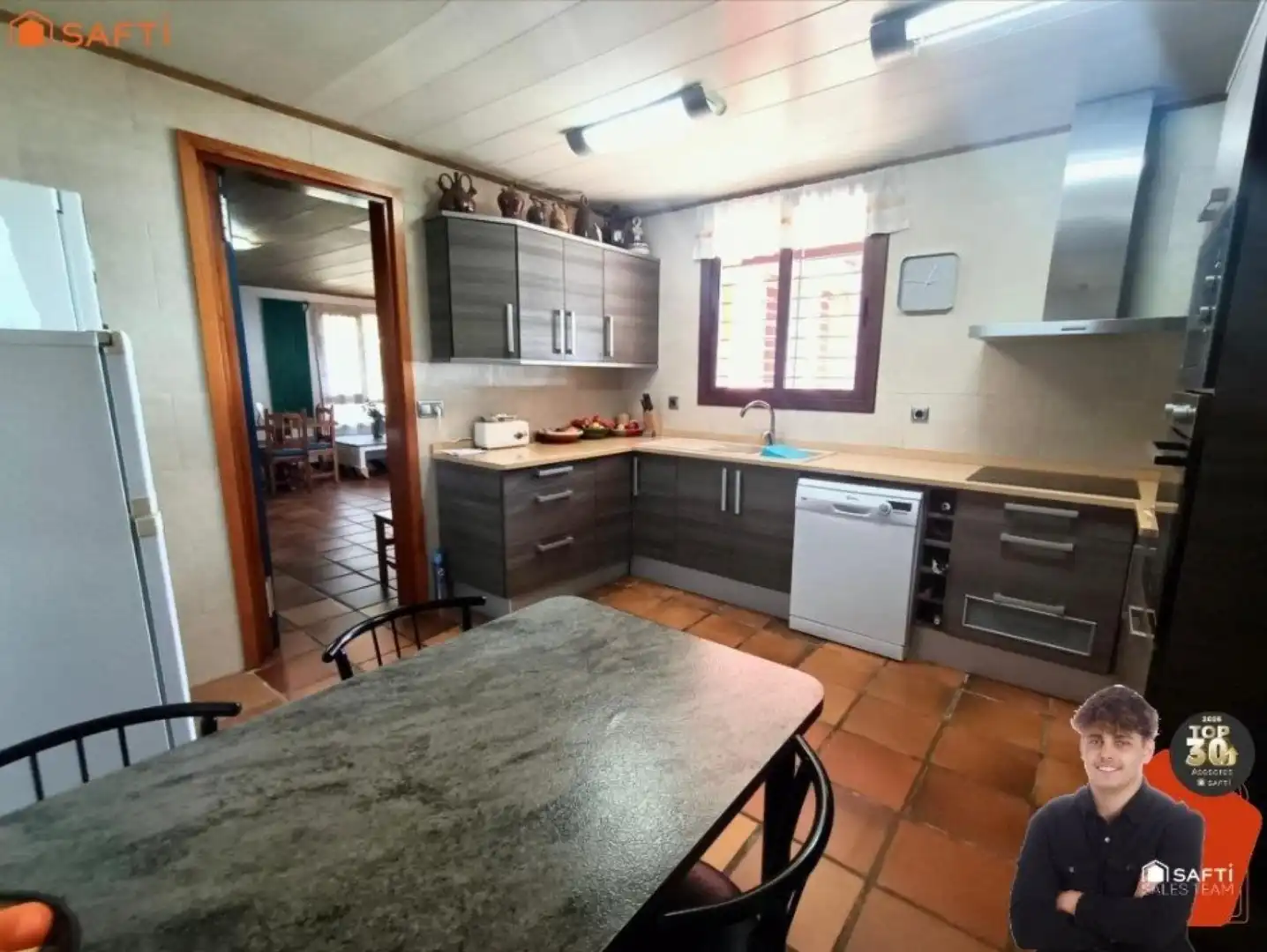 Kitchen of Houses for sale in Mataró  with Air Conditioner, Terrace and Balcony
