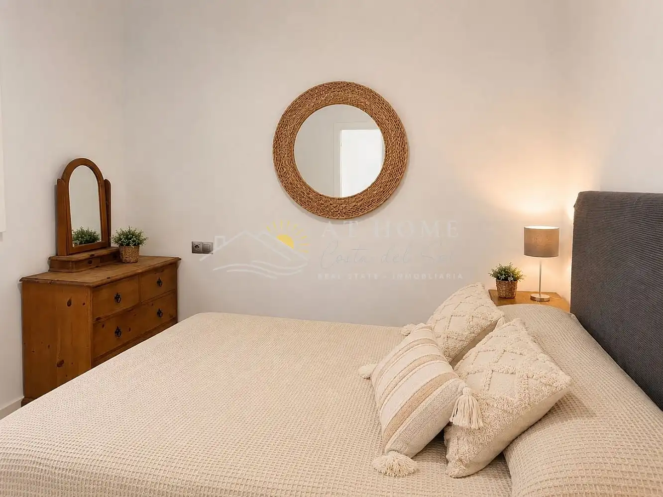 Dormitori de Casa o xalet de lloguer en Nerja amb Terrassa, Piscina i Forn