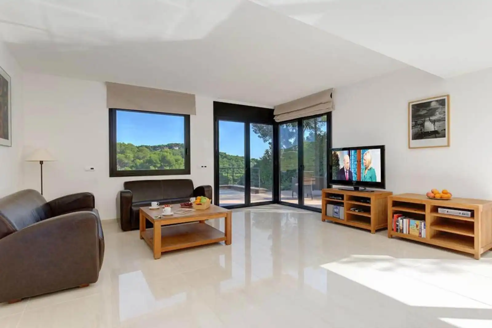 Detached house with pool for sale in Josep Clarà, imagen 9