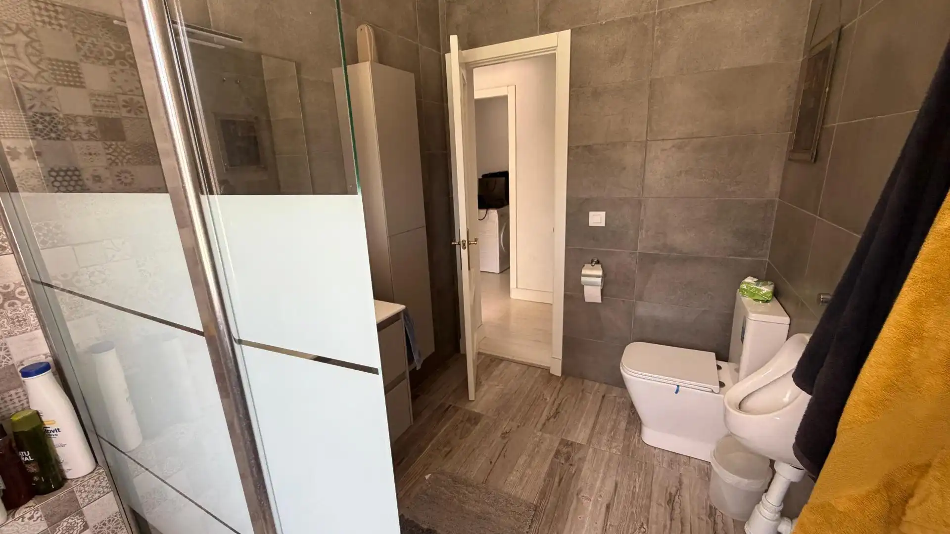 Bany de Casa o xalet en venda en Chiclana de la Frontera amb Aire condicionat, Calefacció i Jardí privat