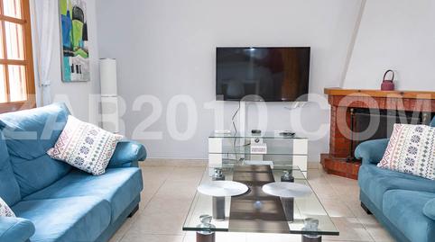 Foto 2 de Casa adosada en venta en Las Escobetas, Almería