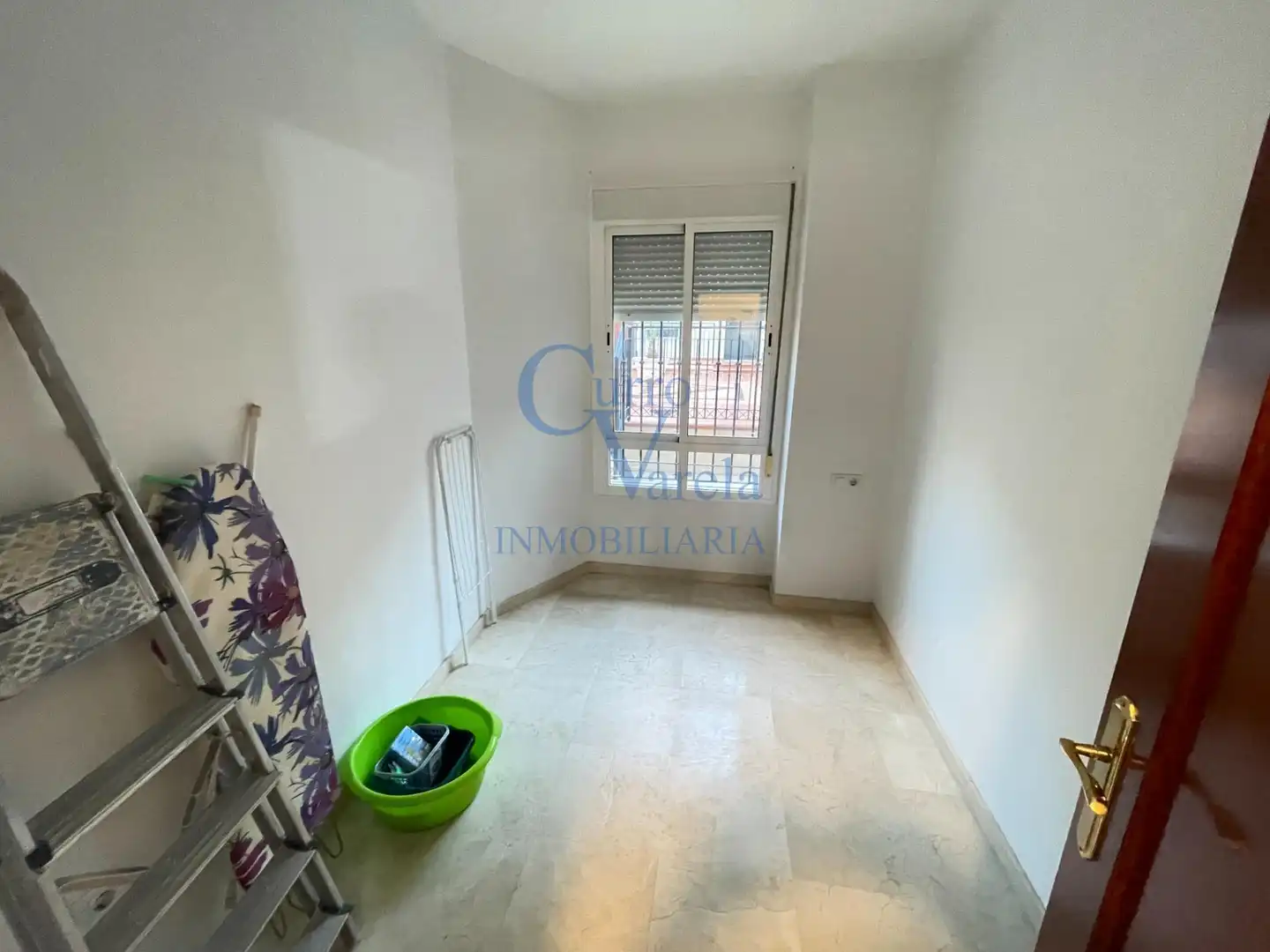 Außenansicht von Wohnung zum Verkauf in Dos Hermanas mit Abstellraum und Möbliert