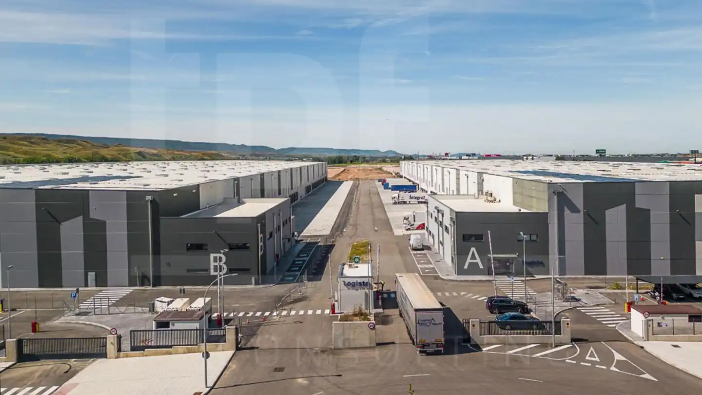 Industriegebäude zur Miete in Cabanillas del Campo