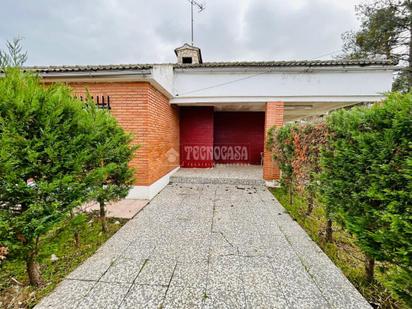 Vista exterior de Casa adosada en venda en Viana de Cega