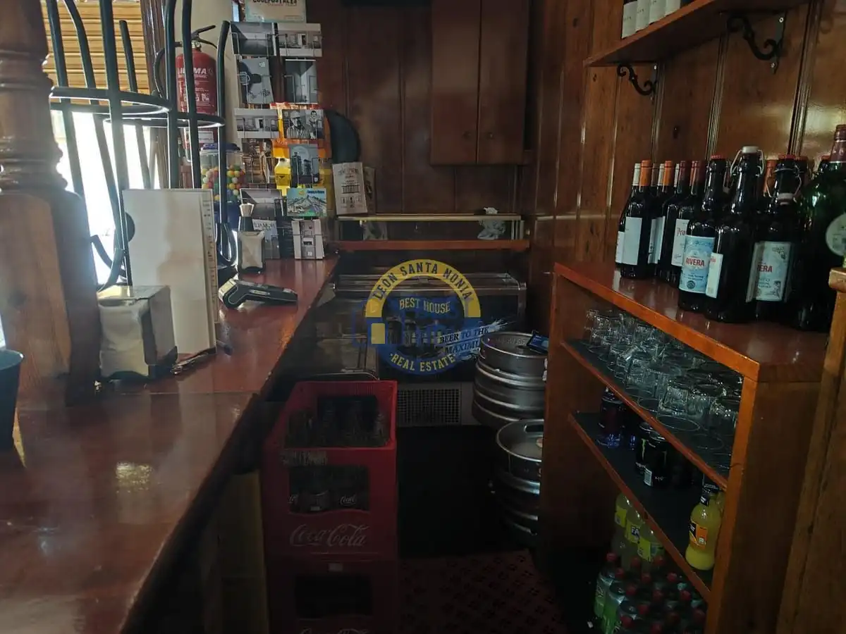 Business premises for sale in Casco Antiguo, imagen 8