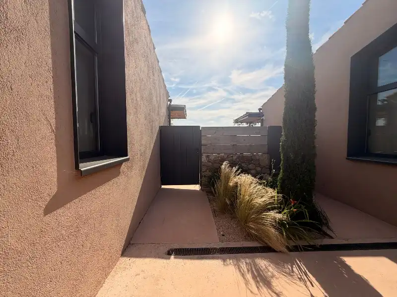 Vista exterior de Casa o chalet de alquiler en Cruïlles, Monells I Sant Sadurní de L'Heura con Aire acondicionado, Calefacción y Jardín privado