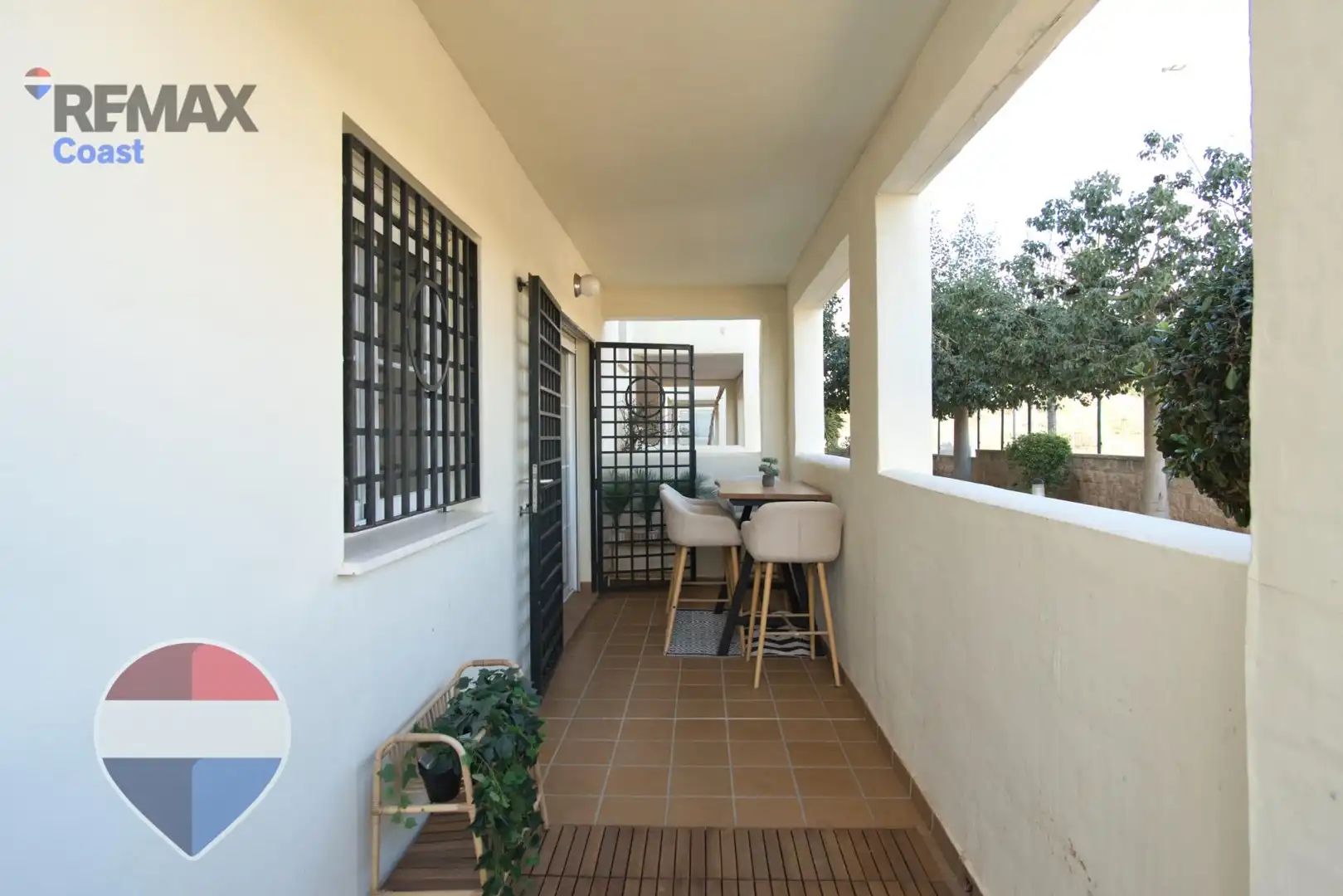 Terrasse von Wohnung zum Verkauf in Benalmádena mit Klimaanlage, Privatgarten und Gemeinschaftspool