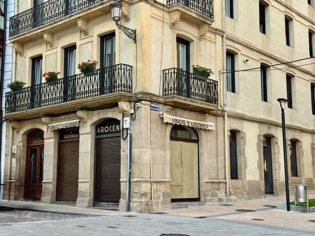 Local comercial en Alquiler en Fueros Kalea, 2 en Centro - Mendibil - Santiago