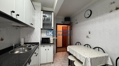 Foto 4 de Piso en venta en Urbi, Basauri