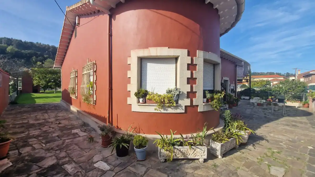 Vista exterior de Casa o chalet en venta en Torrelavega  con Calefacción, Terraza y Trastero