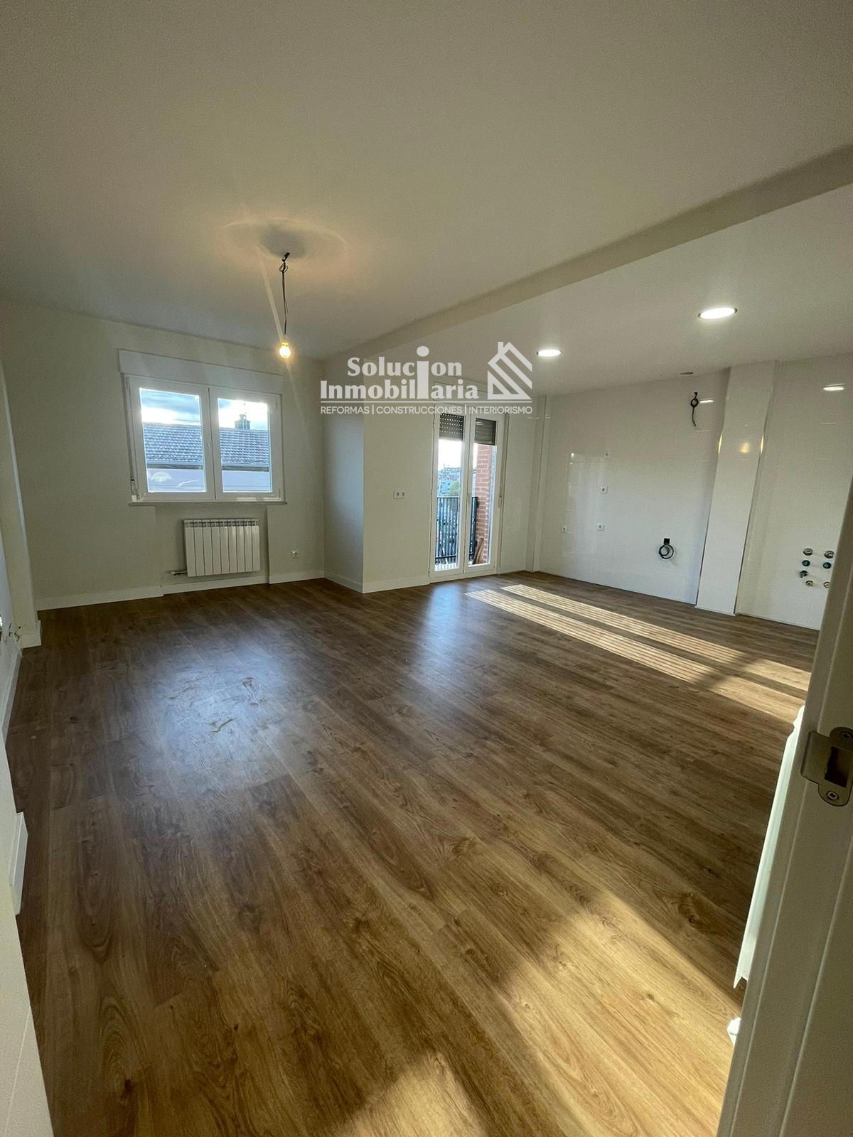 Living room of Study for sale in Salamanca Capital  with Heating and Storage room