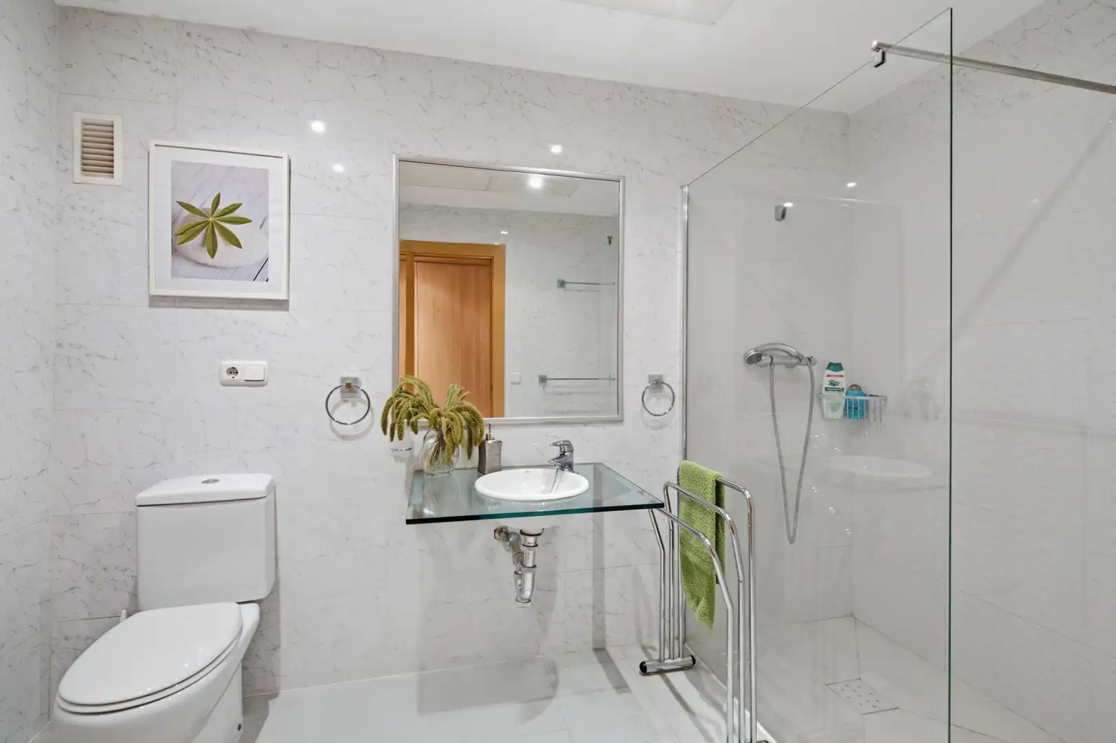 Home with pool for sale in Selwo, imagen 8