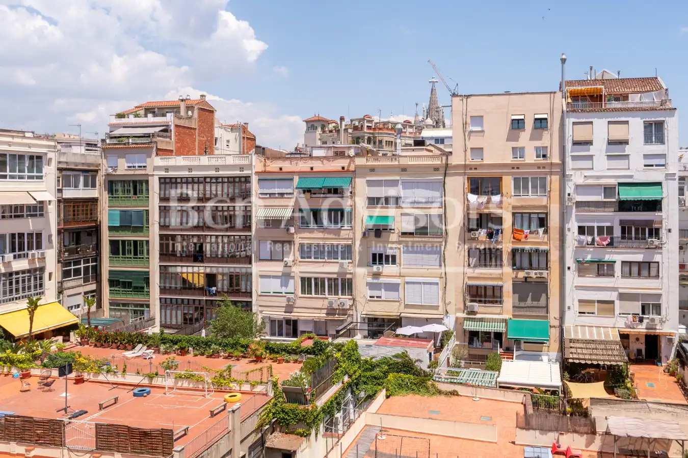 Piso con terraza en venta en Carrer de Girona, imagen 6