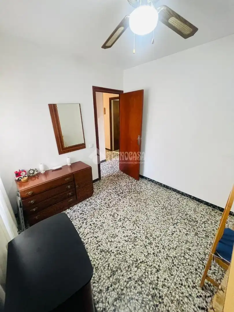 Habitación de Piso en venta en Fuengirola con Balcón