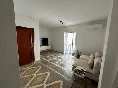 Living room of Flat to rent in  Valencia Capital  with Air Conditioner, Heating and Private garden