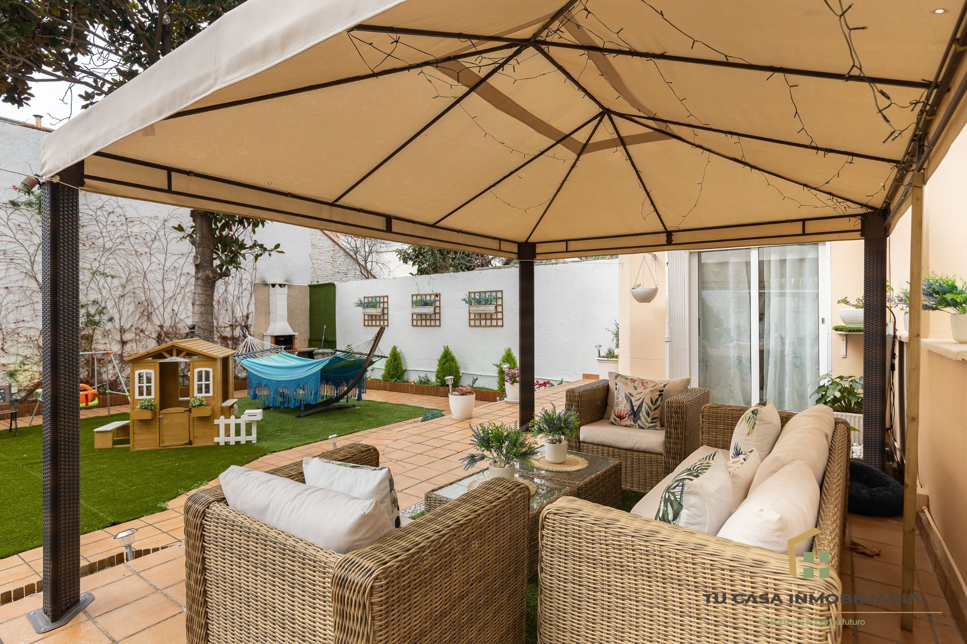 Terrace of Single-family semi-detached for sale in Badalona  with Air Conditioner, Heating and Private garden