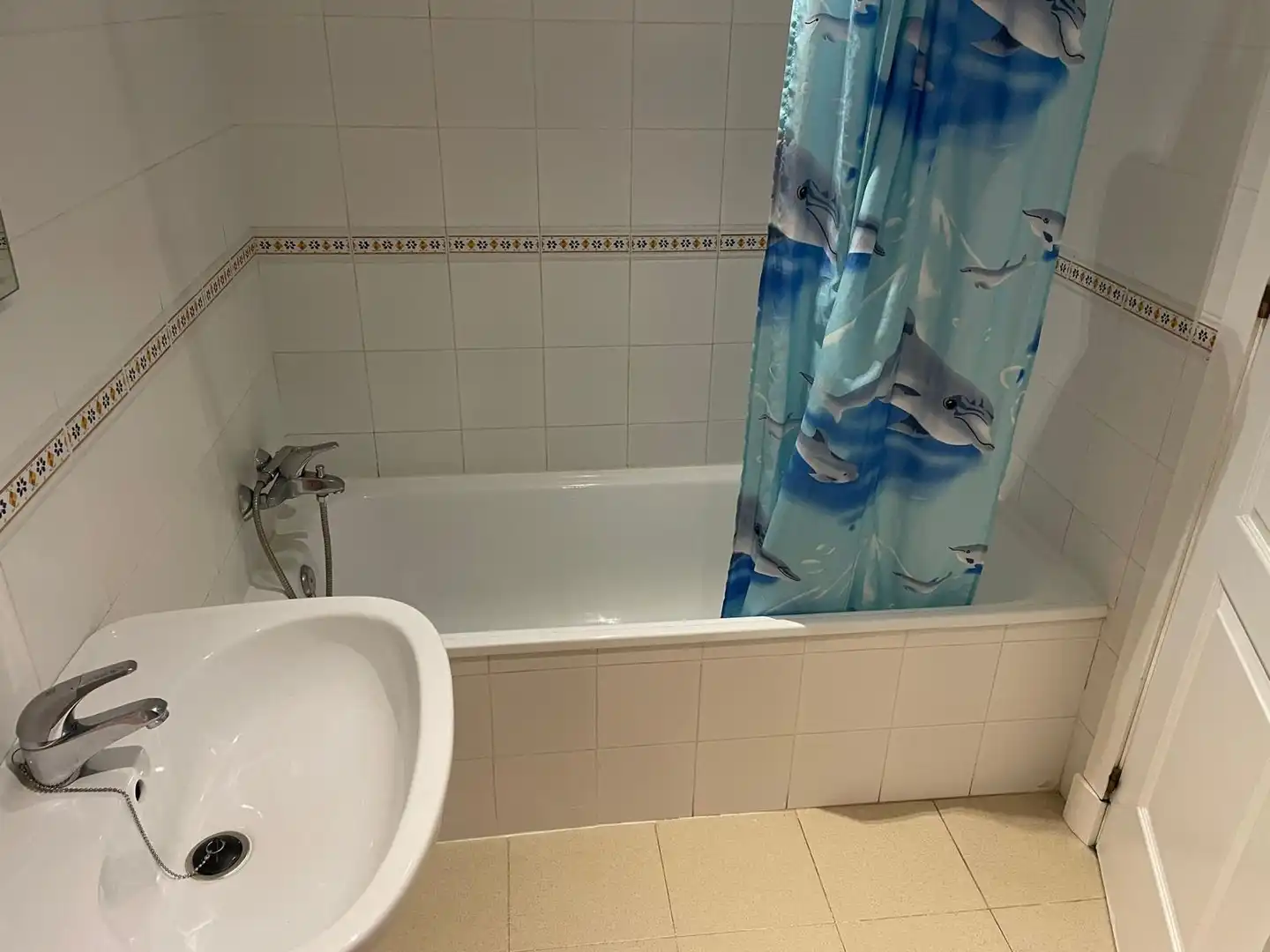 Bany de Apartament en venda en Chiclana de la Frontera amb Jardí privat, Terrassa i Piscina comunitària