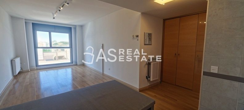 Bedroom of Flat for sale in  Madrid Capital  with Air Conditioner and Swimming Pool