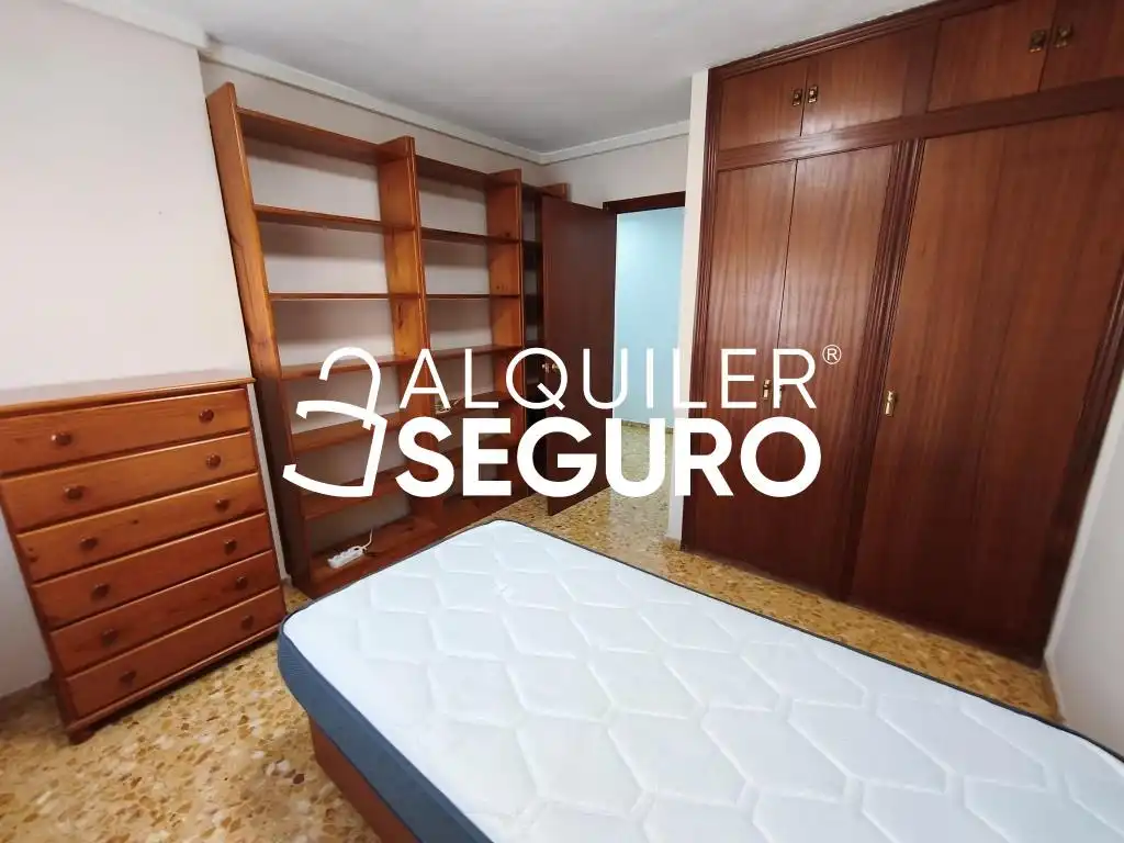 Bedroom of Flat for rent in Alicante / Alacant  with Air Conditioner, Terrace and Swimming Pool