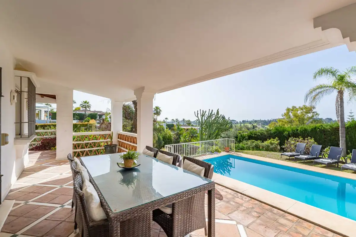 Chalet con terraza en venta en Avenida Benamara 15, imagen 4