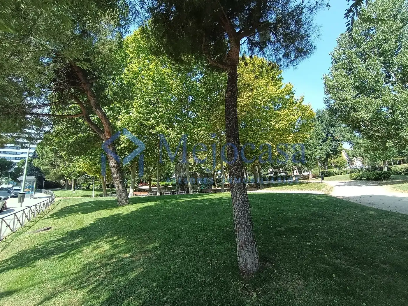 Jardín de Piso en venta en Madrid con Calefacción, Jardín privado y Parquet
