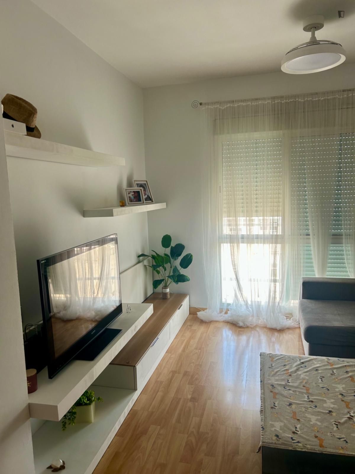 Apartment to share in Palmete