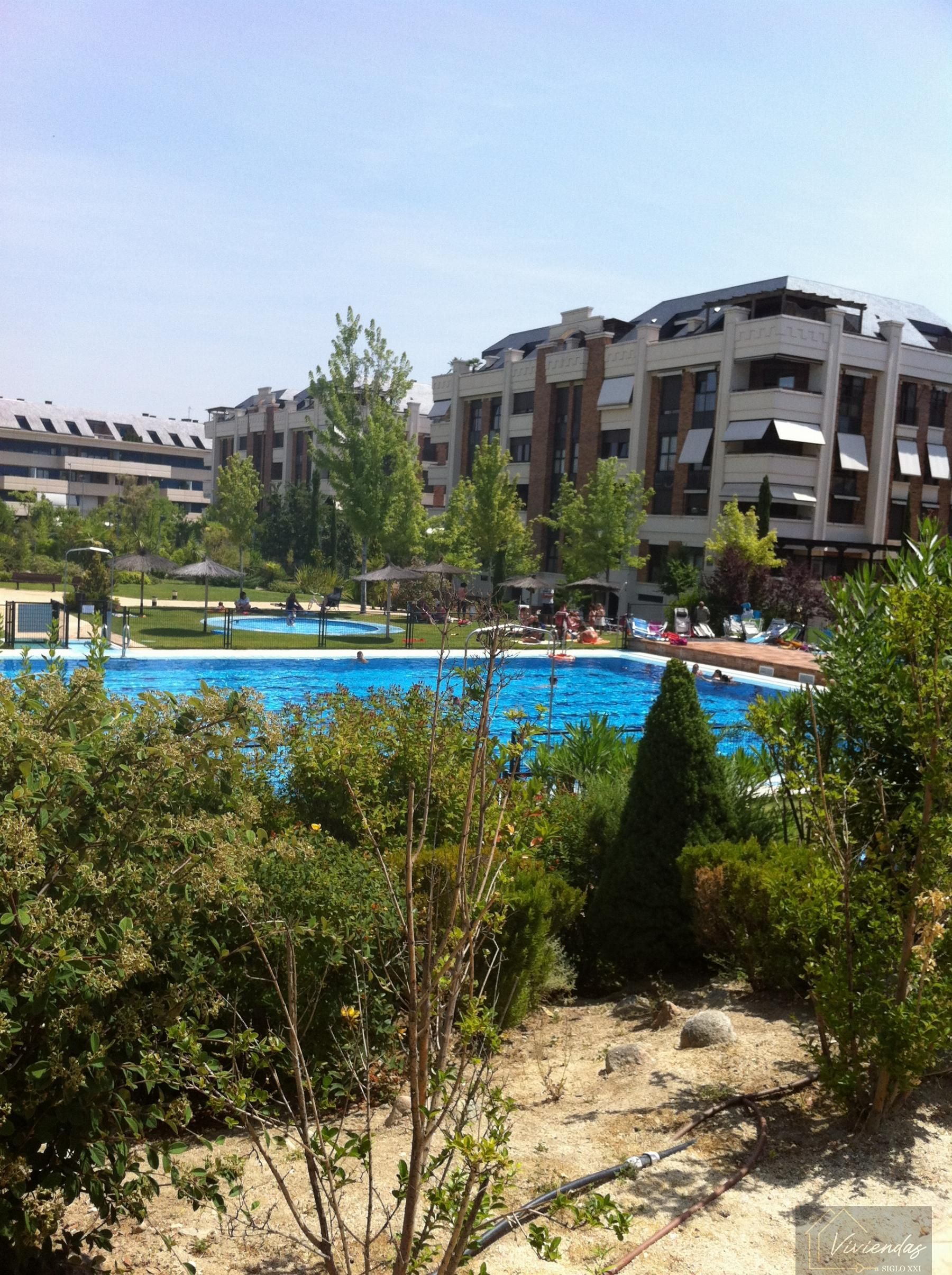 Swimming pool of Flat to rent in Majadahonda  with Heating, Terrace and Storage room
