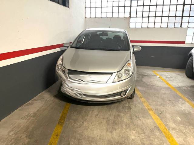 Garaje en Alquiler en Avenida Sant Narcís en Sant Narcís