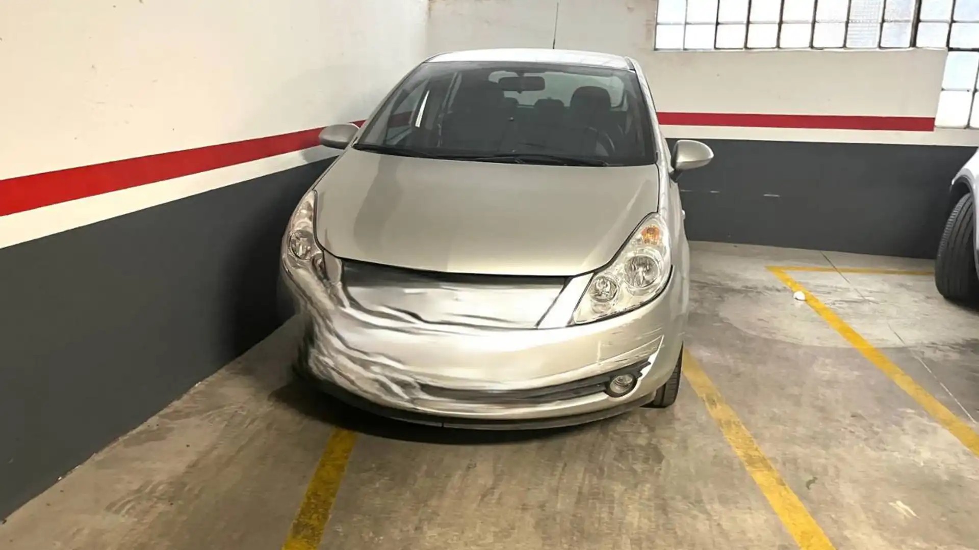 Garaje de alquiler en Avenida Sant Narcís, Sant Narcís