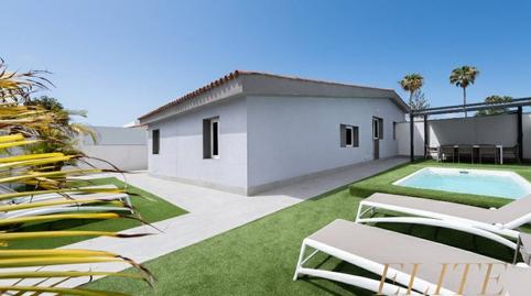 Foto 2 de Casa adosada en venda a Avenida Gran Canaria de, 76, Playa del Inglés, San Bartolomé de Tirajana