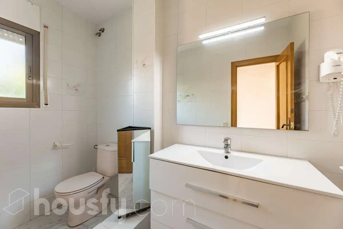 Casa amb piscina en venda a Avinguda de la Llum ., imagen 35