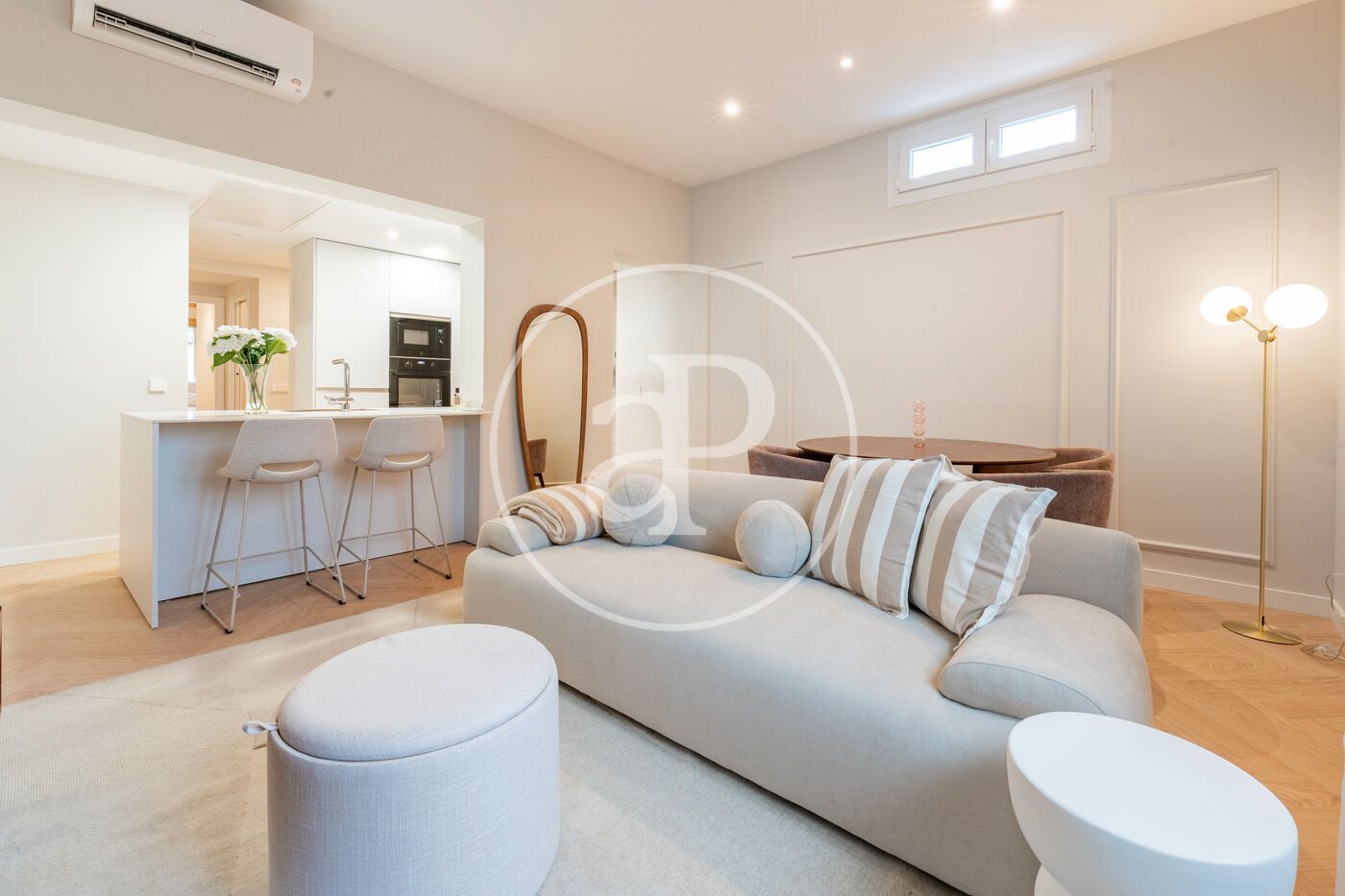 Sala de estar de Piso en venta en  Madrid Capital con Aire acondicionado, Calefacción y Trastero