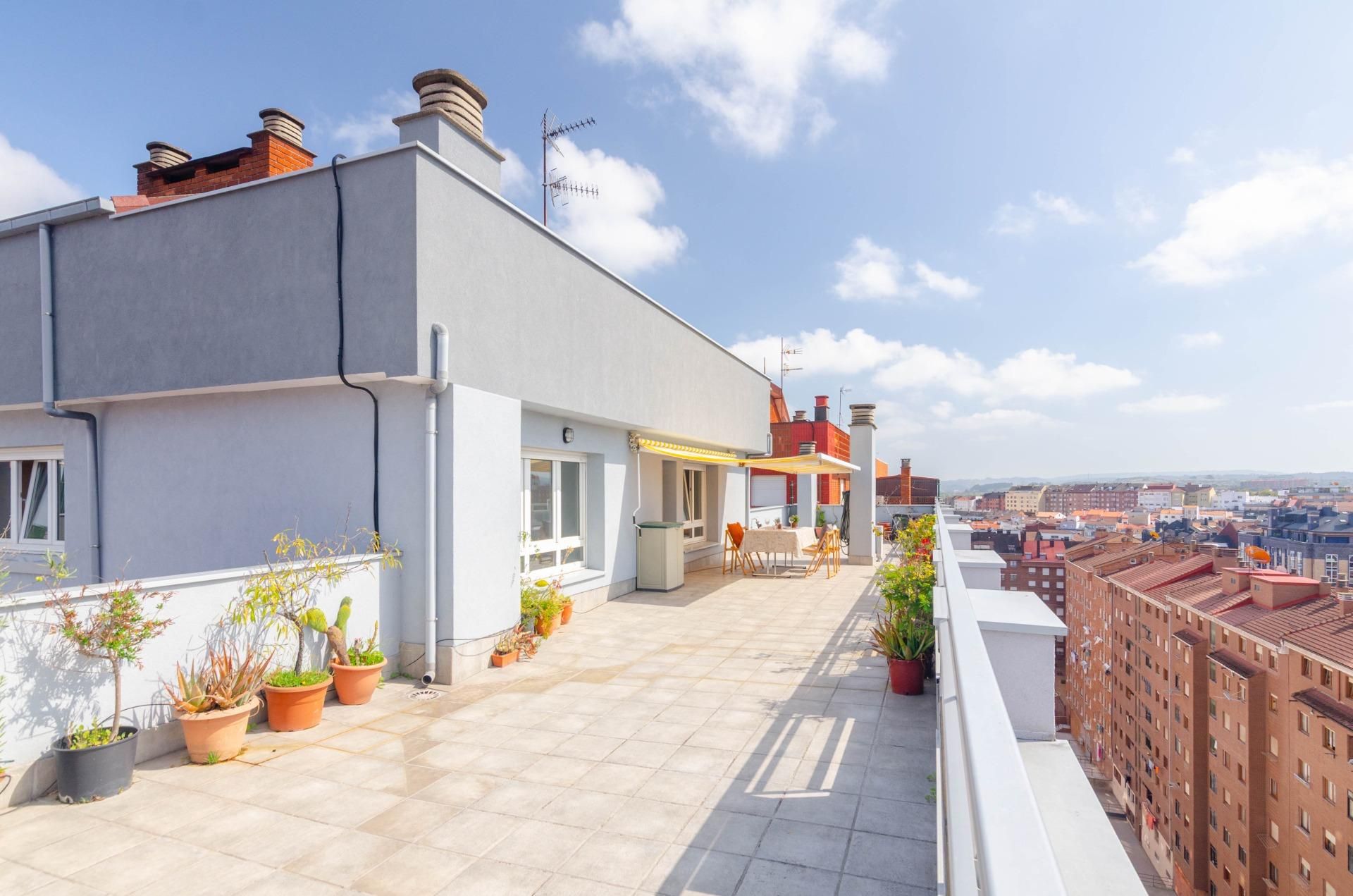 Terrasse von Dachboden zum verkauf in Avilés mit Heizung, Parkett und Terrasse