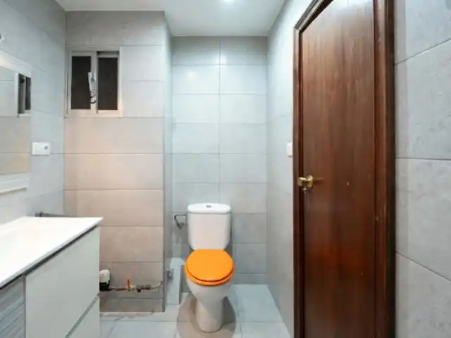 Bathroom of Flat for sale in Valencia  with Balcony