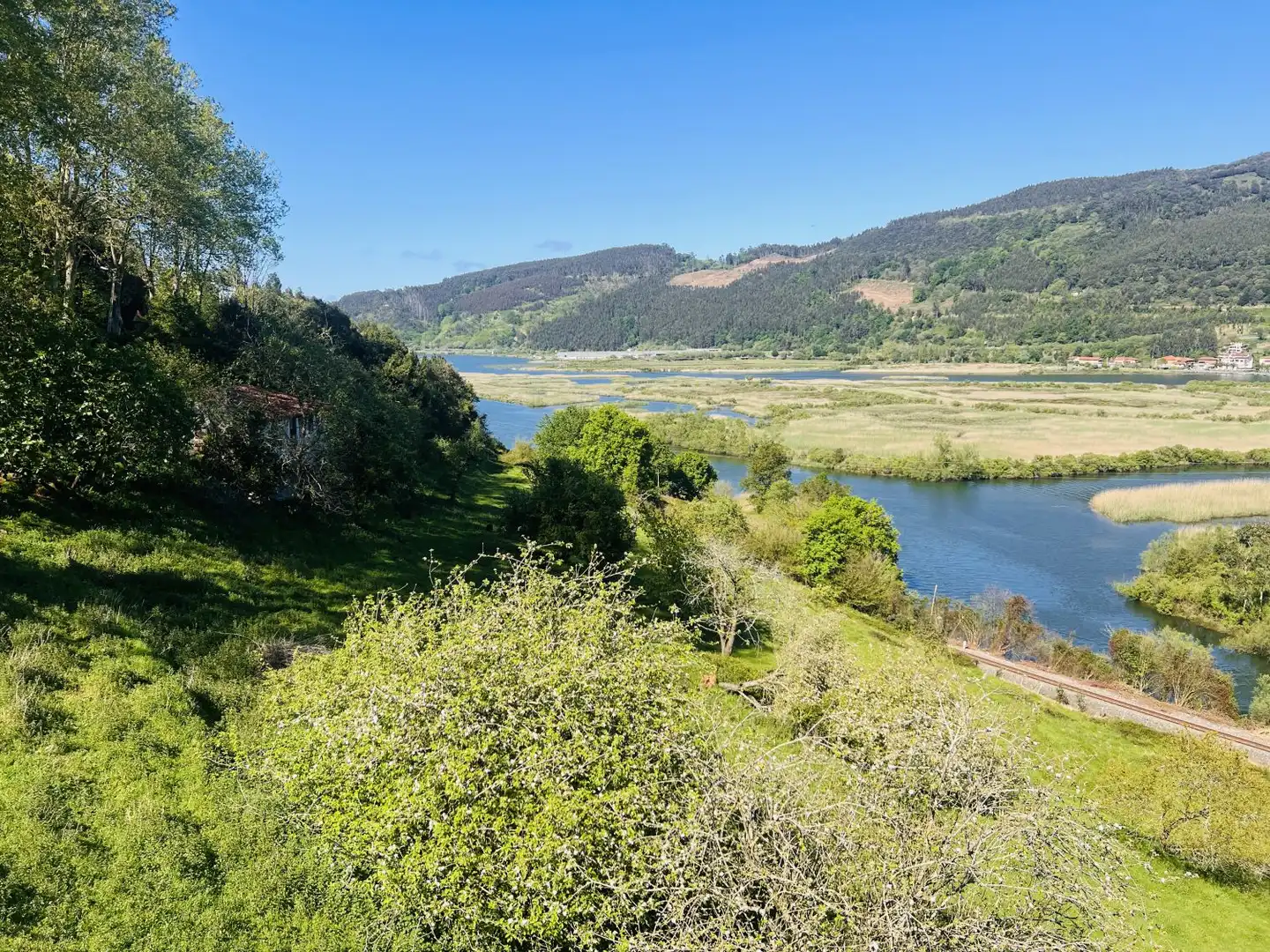 Vista exterior de Casa o chalet en venta en Voto con Terraza, Trastero y Balcón