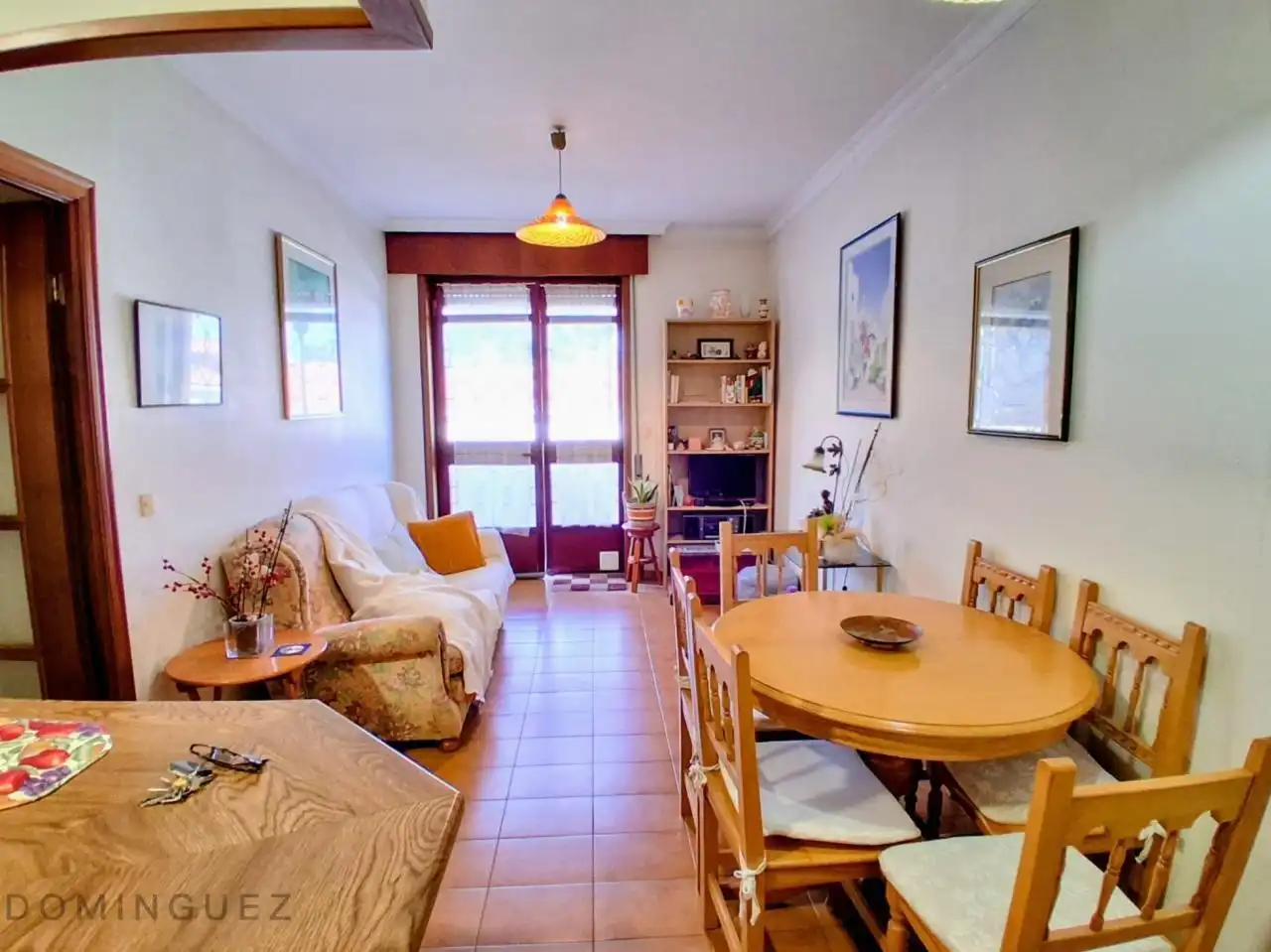 Sala de estar de Apartamento en venta en A Guarda   con Calefacción, Piscina y Piscina comunitaria