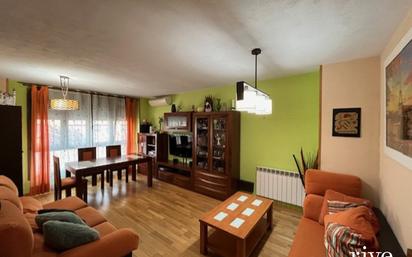 Living room of Flat for sale in Parla  with Air Conditioner