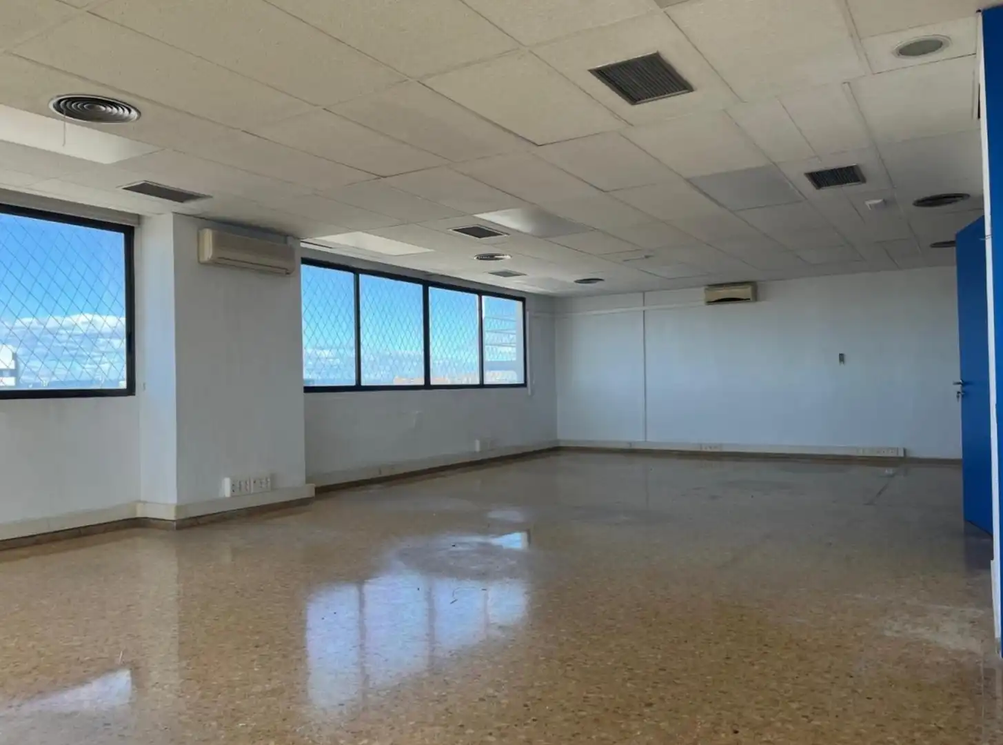 Büro zur Miete in Valencia mit Klimaanlage