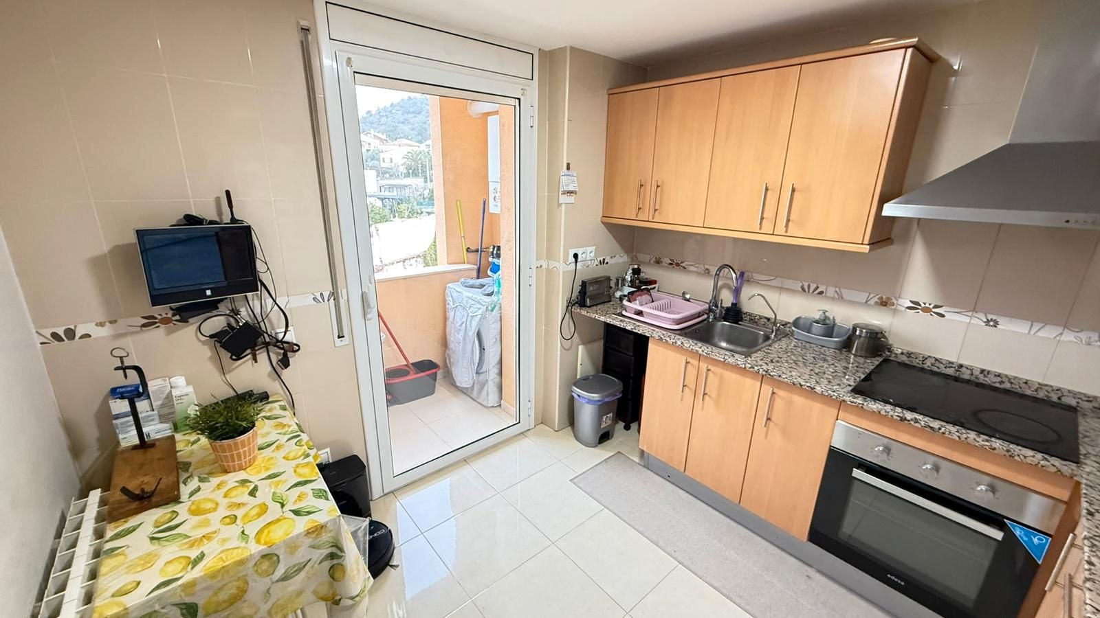 Kitchen of Duplex to rent in Roda de Berà  with Air Conditioner, Heating and Terrace