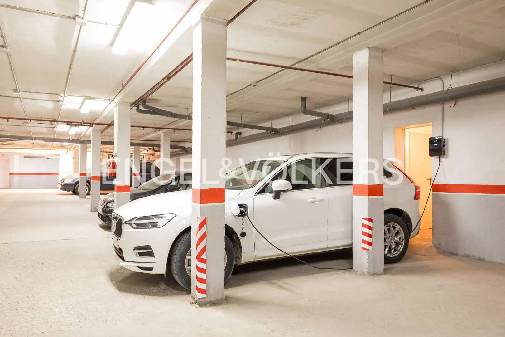 Parking de Casa o chalet en venta en Navalcarnero con Calefacción, Jardín privado y Trastero
